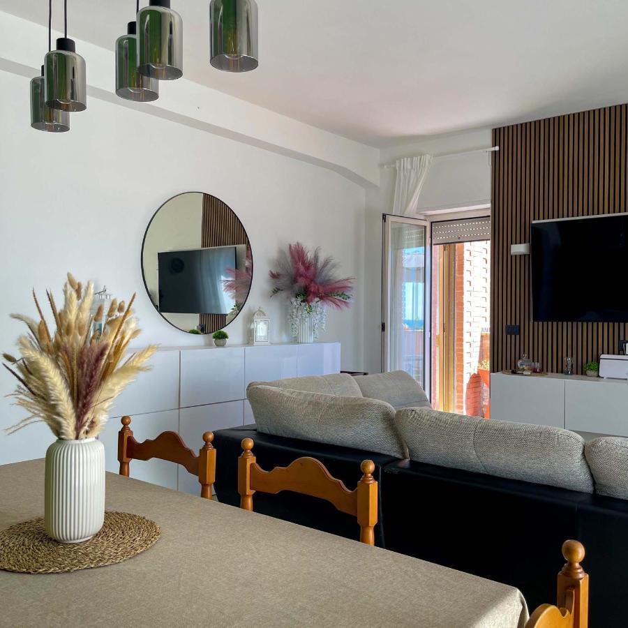 Kesya Seaview Apartment - Attico - 50Mt Dal Mare Anzio Kültér fotó