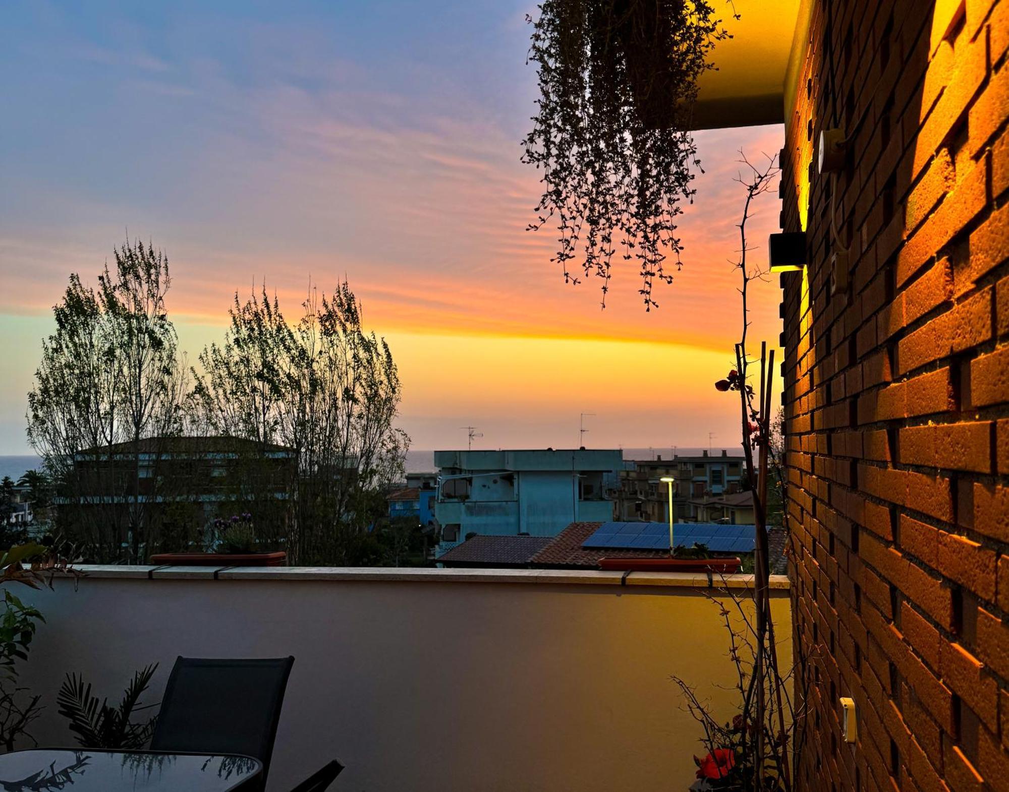 Kesya Seaview Apartment - Attico - 50Mt Dal Mare Anzio Kültér fotó