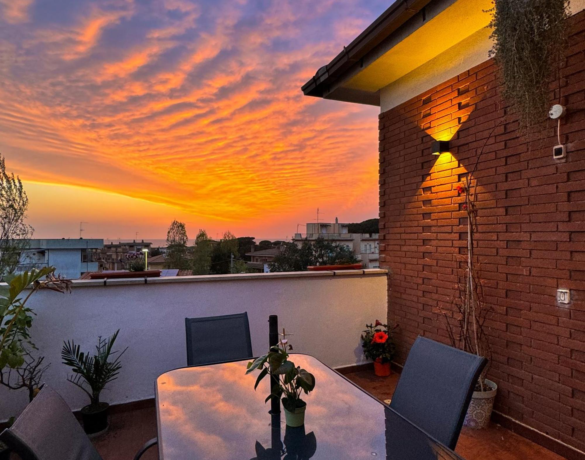 Kesya Seaview Apartment - Attico - 50Mt Dal Mare Anzio Kültér fotó